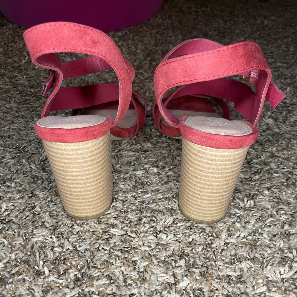 Red wedges - Picture 2 of 4